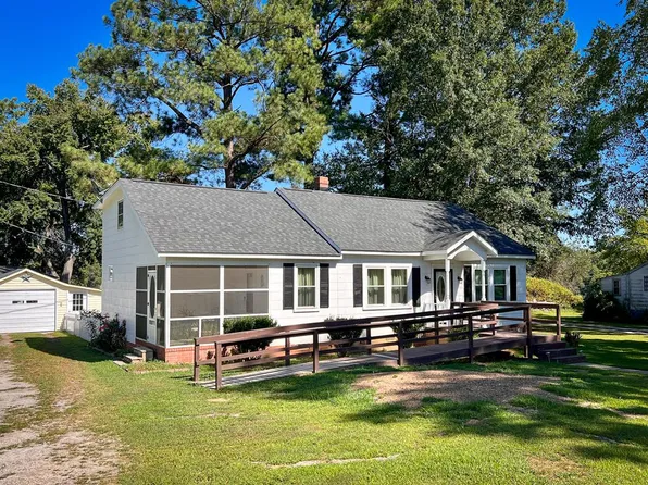 4114 Baskerville Rd, Baskerville, VA 23915