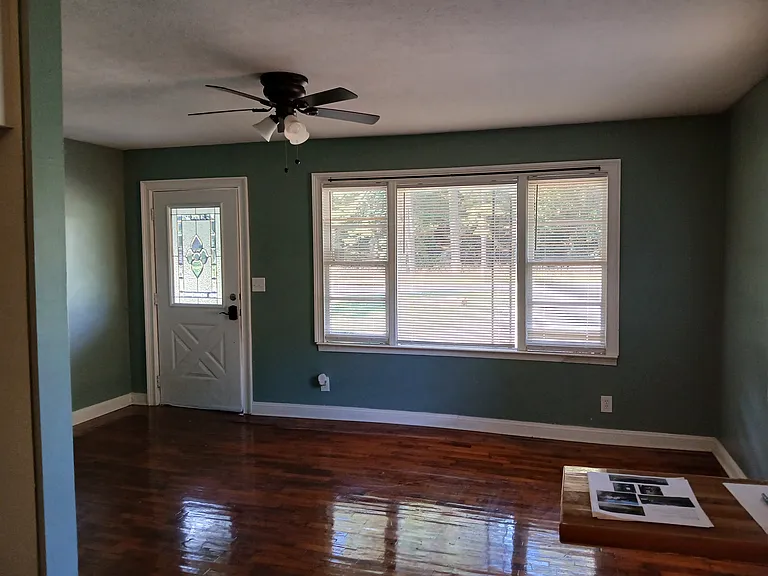 943 Chulio Rd SE — Photo 8