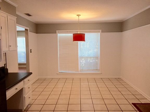 5th image of 3807 Sedgefield Dr