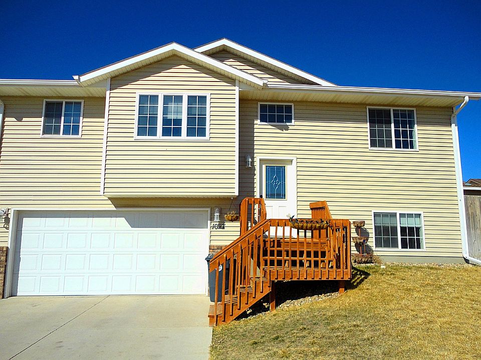 For Sale: 1027 Carl Ave, Rapid City, SD 57703