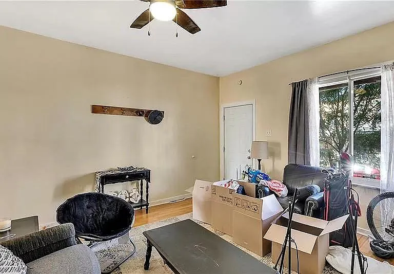 3230 Ward St — Photo 4
