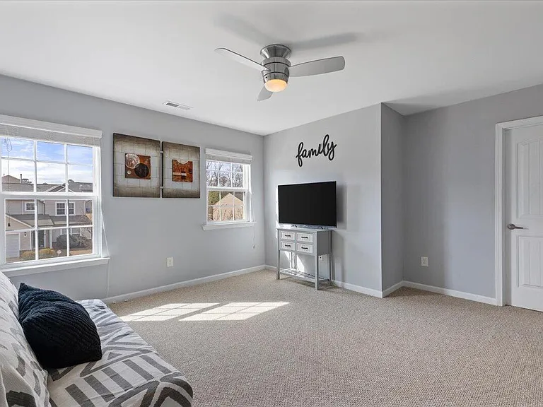 2678 Averon Dr — Photo 29