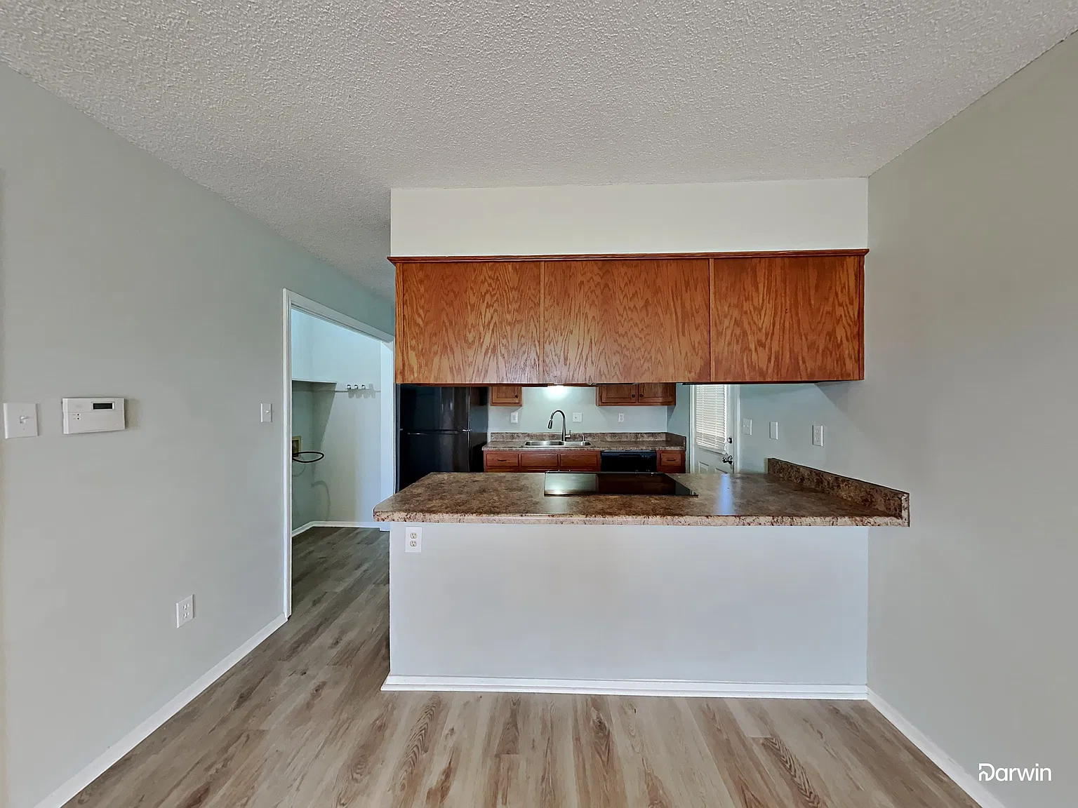 3 bed, 2.0 bath, 1365 sqft, $1,620 — Photo 4