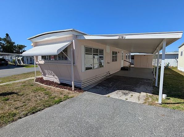 22B Holiday Pl, Tavares, FL 32778