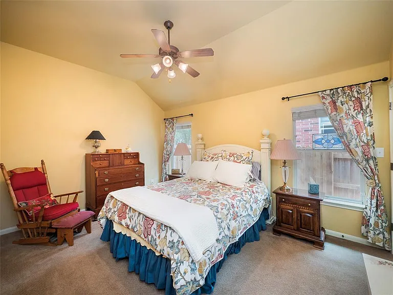 3805 Longhorn Acres St — Photo 29