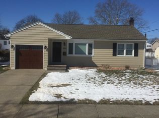 2925 Mission Rd, Bethlehem, PA 18017