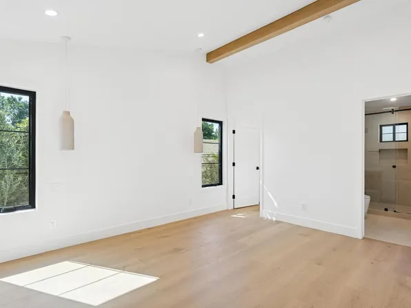5745 Natick Ave, Van Nuys, CA 91411