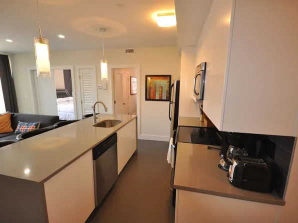 653 Massachusetts Ave #3, Boston, MA 02118