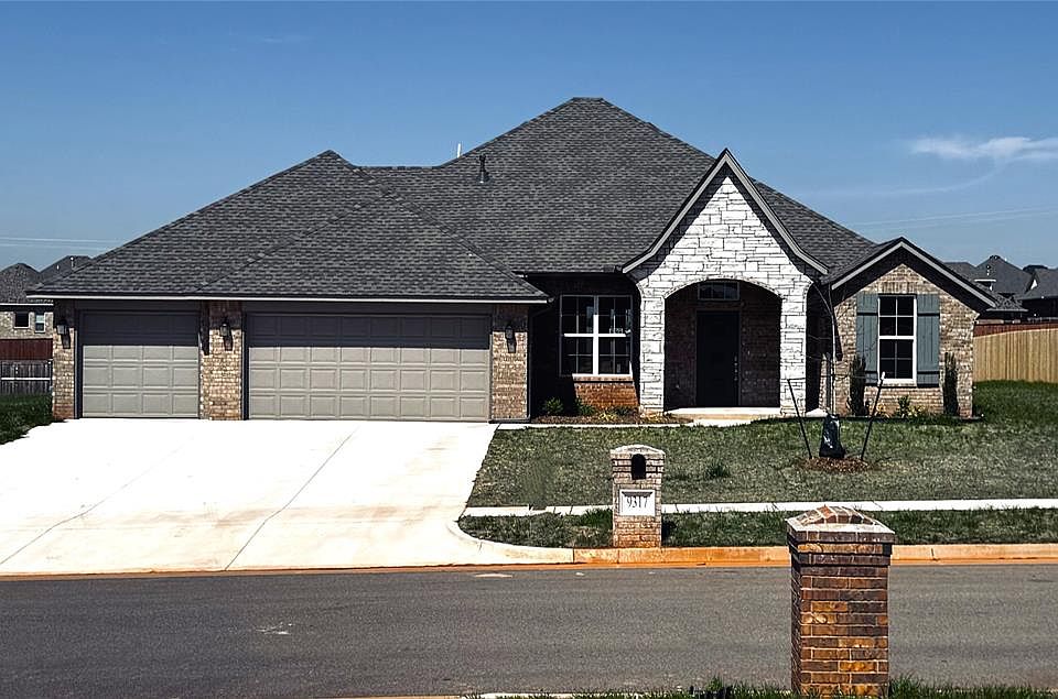 1st image of 9317 SW 45th Ct