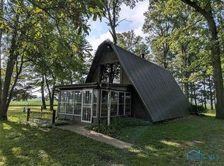 U496 County Road 8, Liberty Center, OH 43532