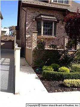 2nd image of 37 Liberty Ave
