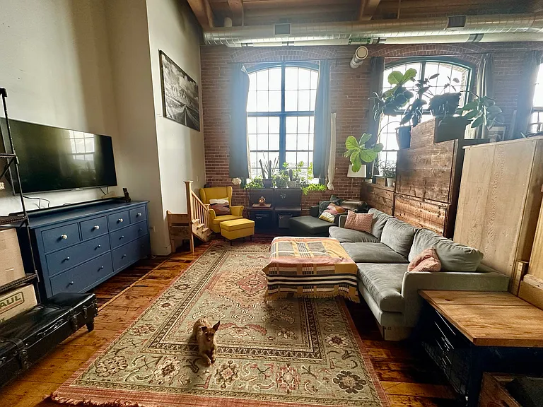 1 Westinghouse Plz #C324 — Photo 10