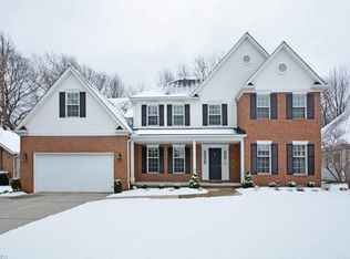 3901 Kings Mill Run, Rocky River, OH