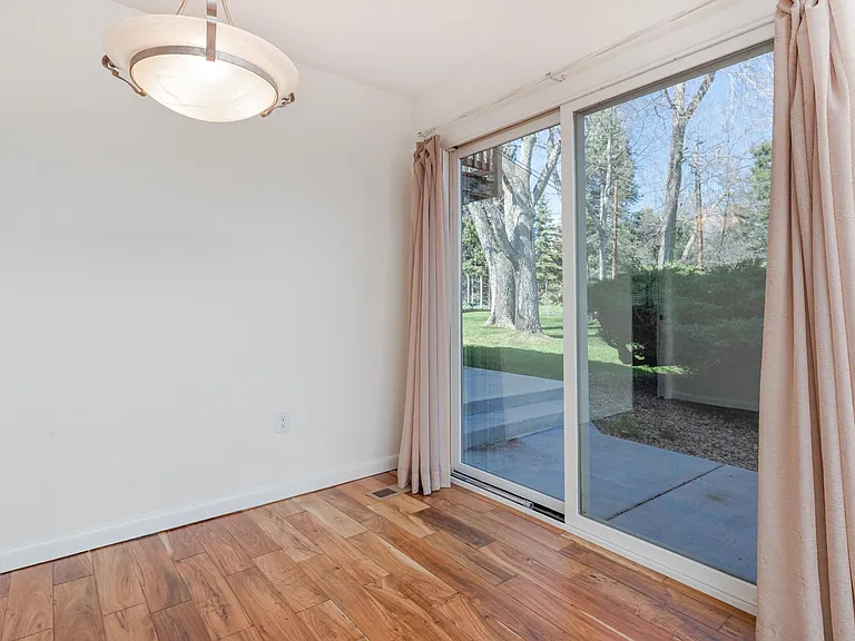 565 Jack Pine Ct — Photo 13