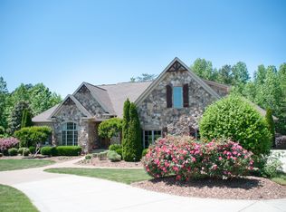 15415 Holly Trail Ln, Davidson, NC 28036