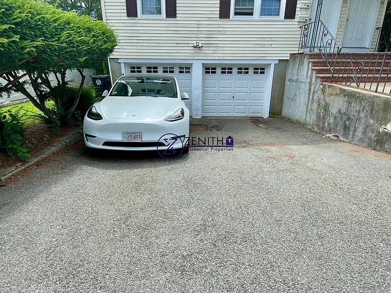 94 Walnut St #1 — Photo 26