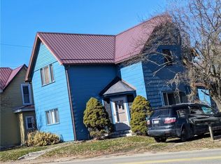 918 Main St, Coshocton, OH 43812