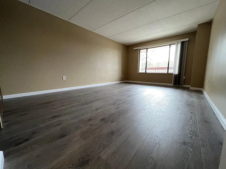 1550 Worcester St #114 — Photo 16