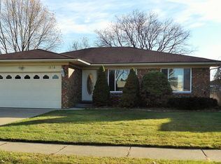 3014 Fox Hill Dr, Sterling Heights, MI