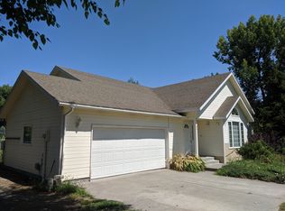 54 Florence Ct, Burbank, WA 99323