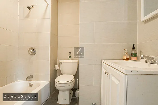 Rented by ZealEstate Group Inc | media 47