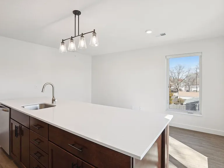 Solstice Apartments — Photo 19