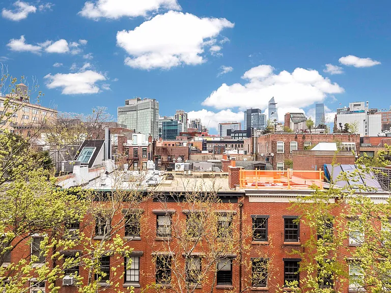 82 Jane St #4D — Photo 7