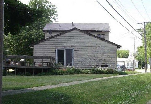 2nd image of 201 E Union St