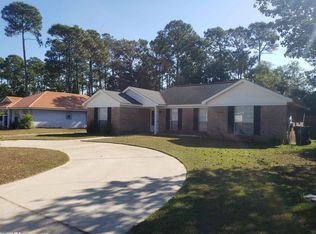 1970 Ridgewood Dr S, Lillian, AL 36549
