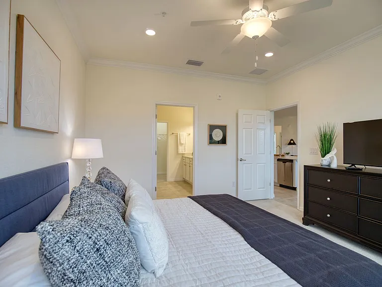 10046 Crooked Creek Dr #202 — Photo 27