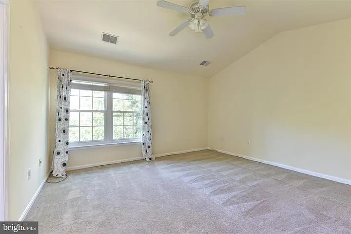 2454 Sugar Mill Way — Photo 9