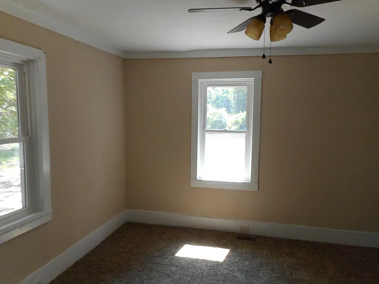 5560 Thistledown Dr — Photo 13