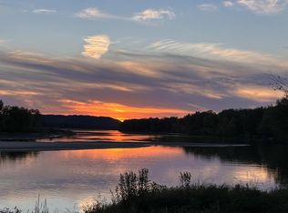 E4797 Riverside Dr, Spring Green, WI 53588