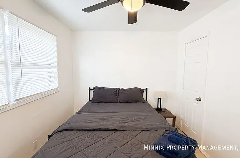 5005 Avenue W #2 — Photo 19