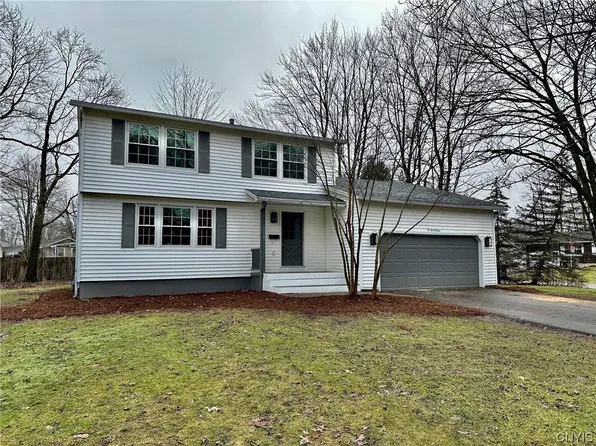 221 Helfer Ln, Minoa, NY 13116