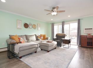 52 Fernview Ave APT 12, North Andover, MA 01845