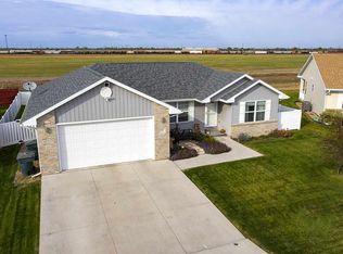 3903 W Park Dr, North Platte, NE 69101