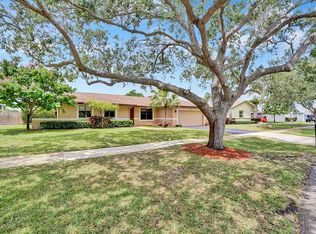 3900 Lymestone Dr, Cooper City, FL 33026