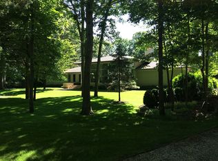 15 Goodwood Rd, Sag Harbor, NY 11963