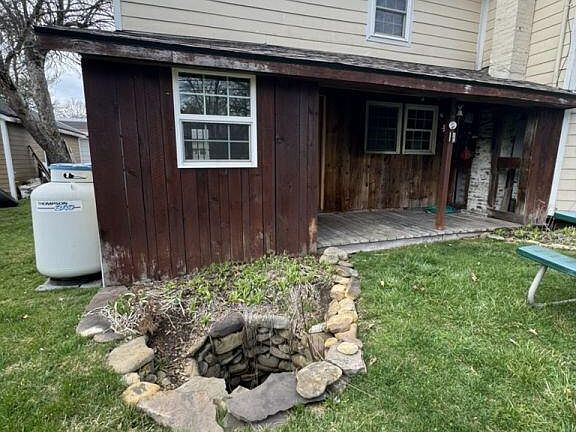 5th image of 17 Hannah Run Rd