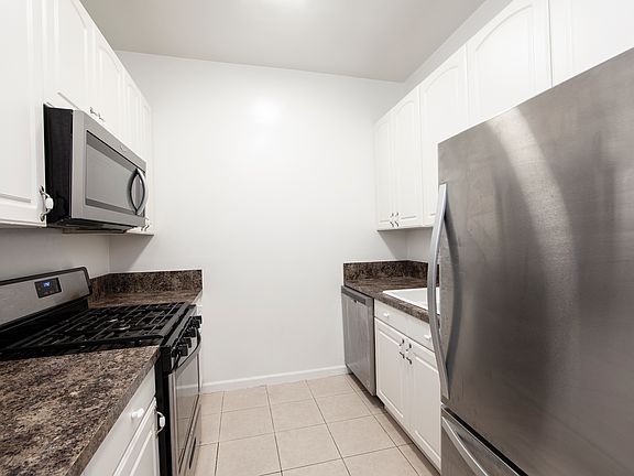 2nd image of 311 Broadway APT 4b