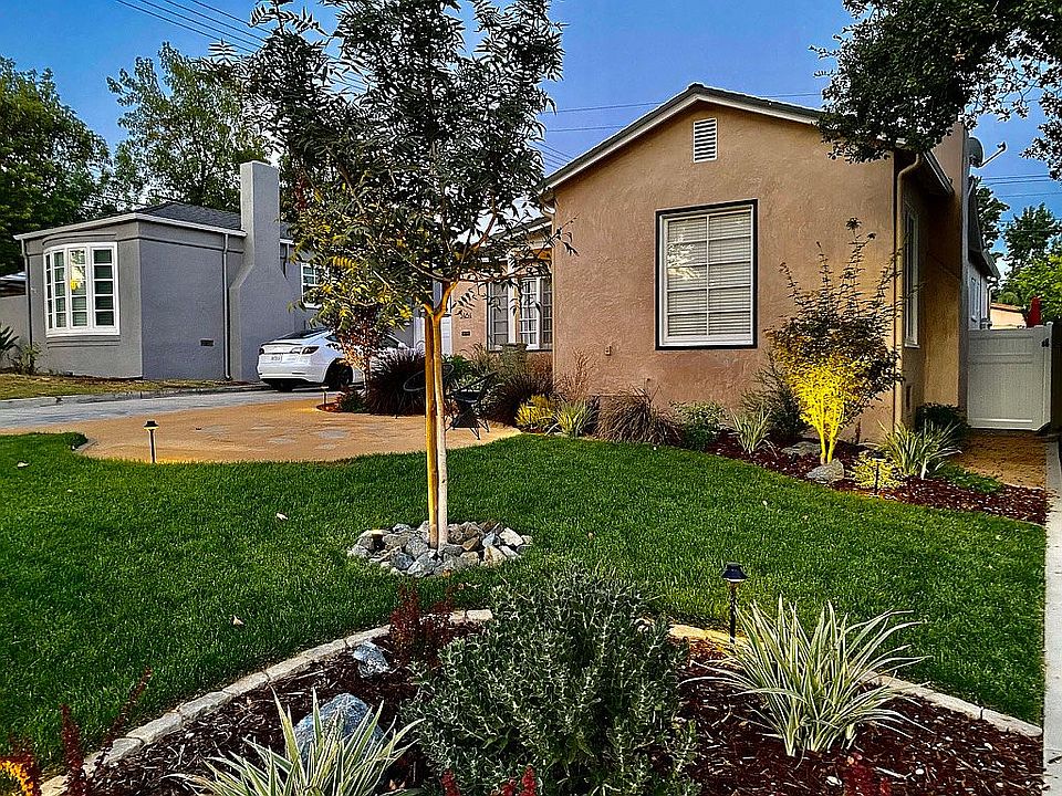 2nd image of 3464 Rosemary Ave