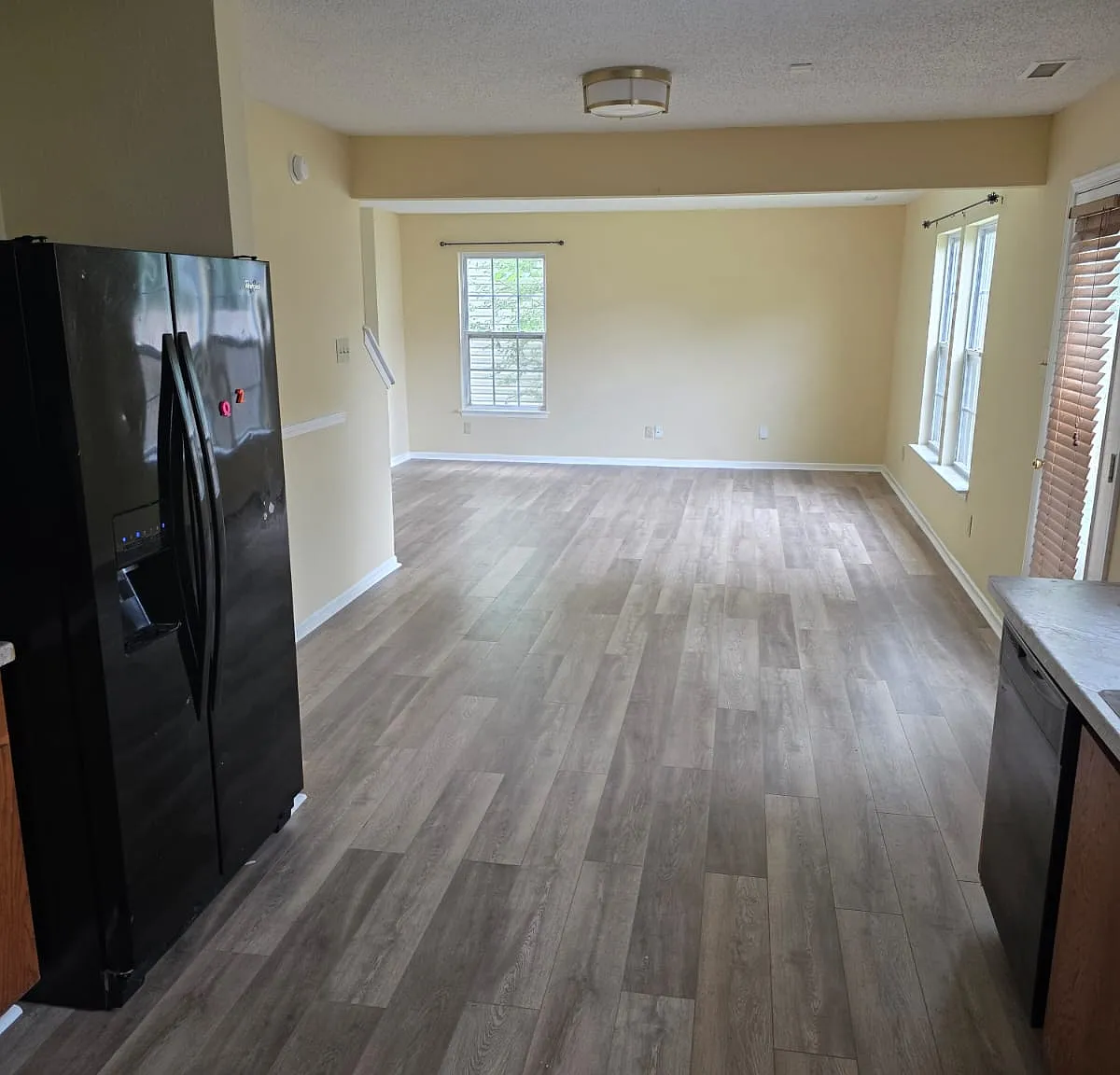 3 bed, 2.5 bath, 1777 sqft, $2,000 — Photo 4