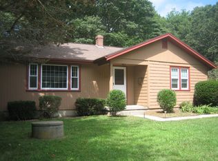 54 Larchmont Ter, Groton, CT 06355