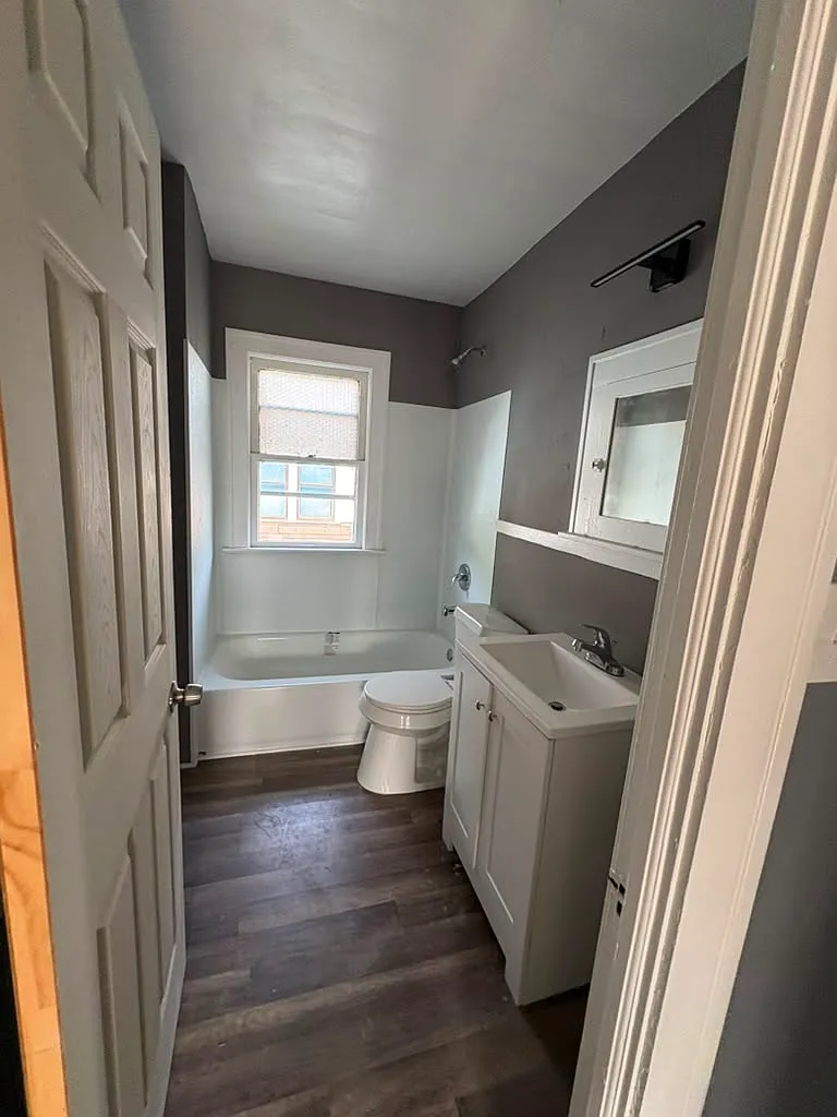 1 bed, 1000 sqft, $900 — Photo 3