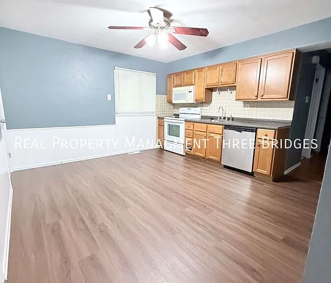 7025 Richwood Ln — Photo 18