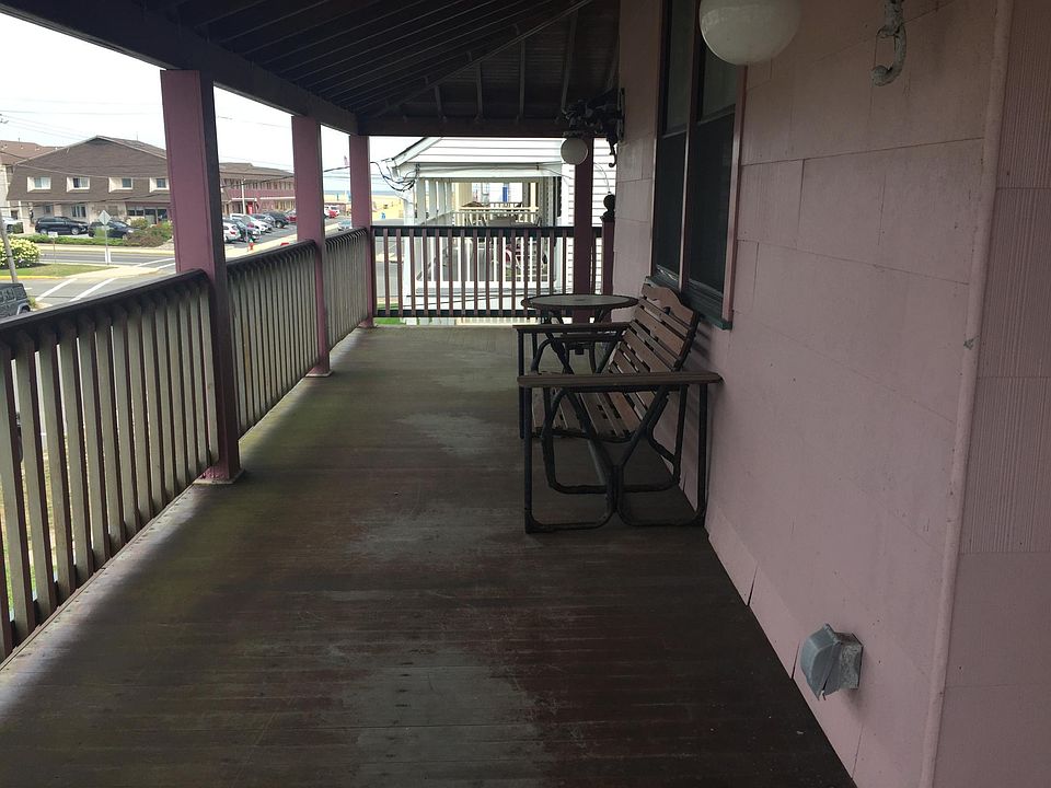 2nd image of 0NE W York Ave #0