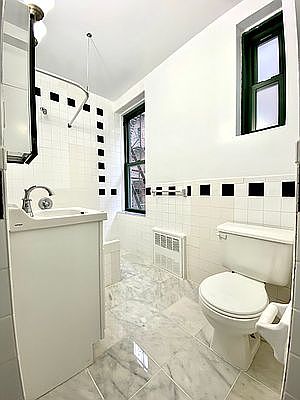 4th image of 527 E 78th St APT 3H
