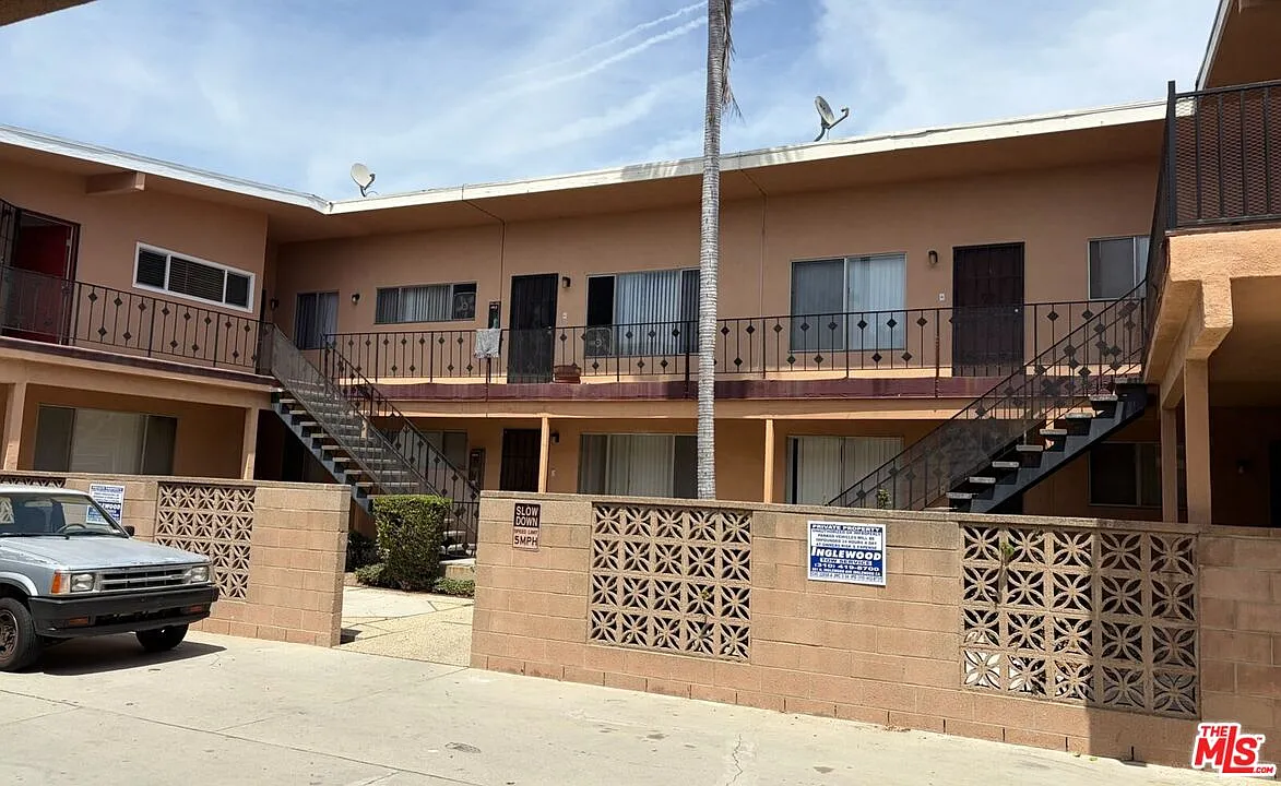 1 bed, 1.0 bath, 7738 sqft, $1,950 — Photo 1