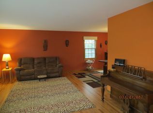 184 Ela St, Barrington, IL 60010